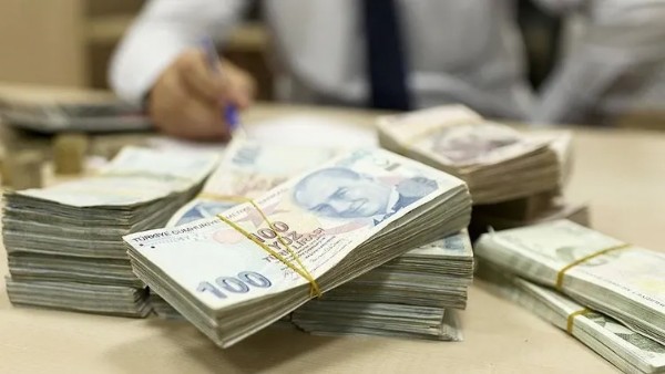 Kadın Çalışanları Yakından İlgilendiriyor! Doğum İzni 24 Haftaya Çıkıyor